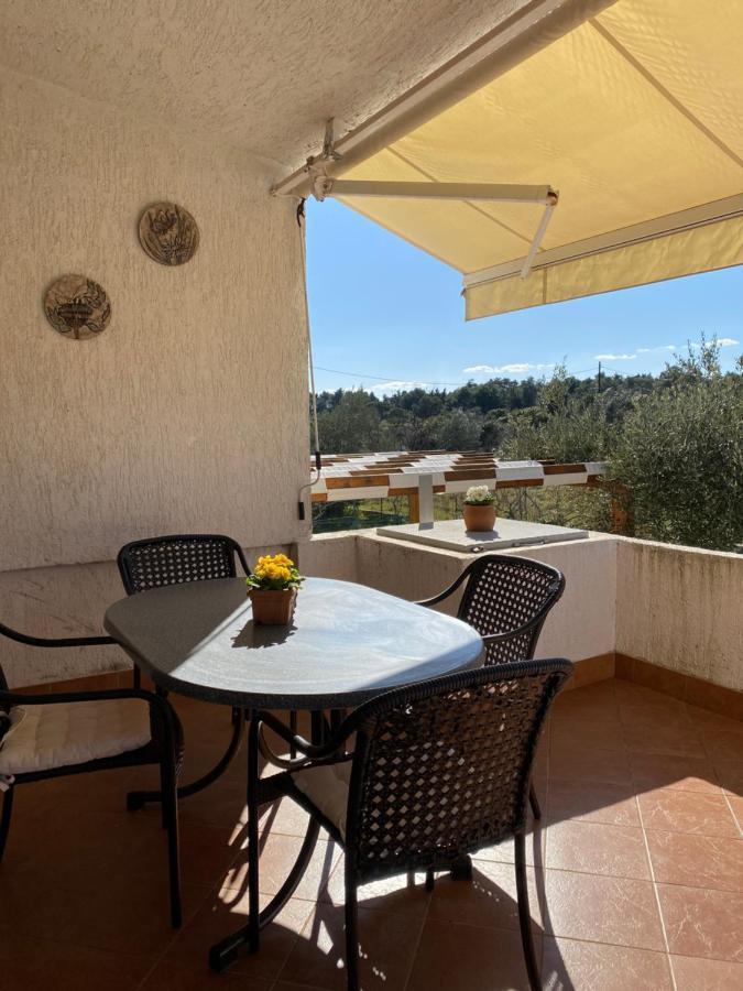 Ferienwohnung Beautiful Island House Ugljan Exterior foto