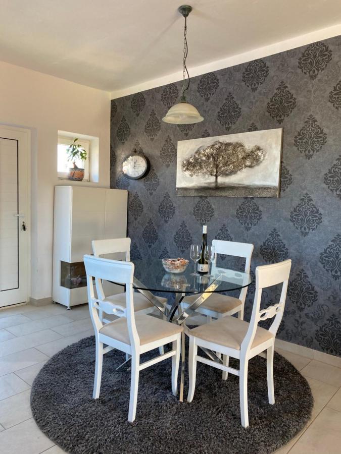 Ferienwohnung Beautiful Island House Ugljan Exterior foto