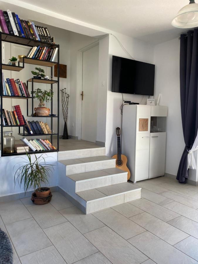 Ferienwohnung Beautiful Island House Ugljan Exterior foto