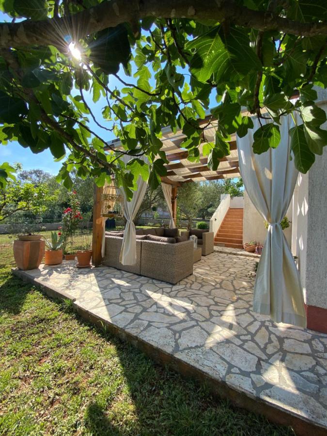 Ferienwohnung Beautiful Island House Ugljan Exterior foto